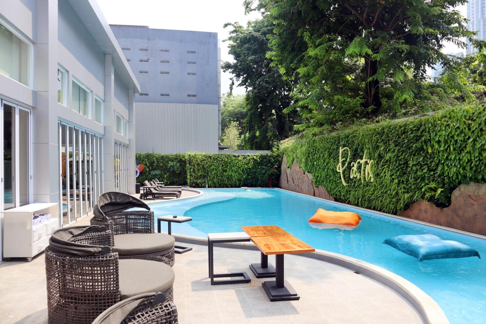 Oakwood Suites Kuningan Jakarta Exterior foto