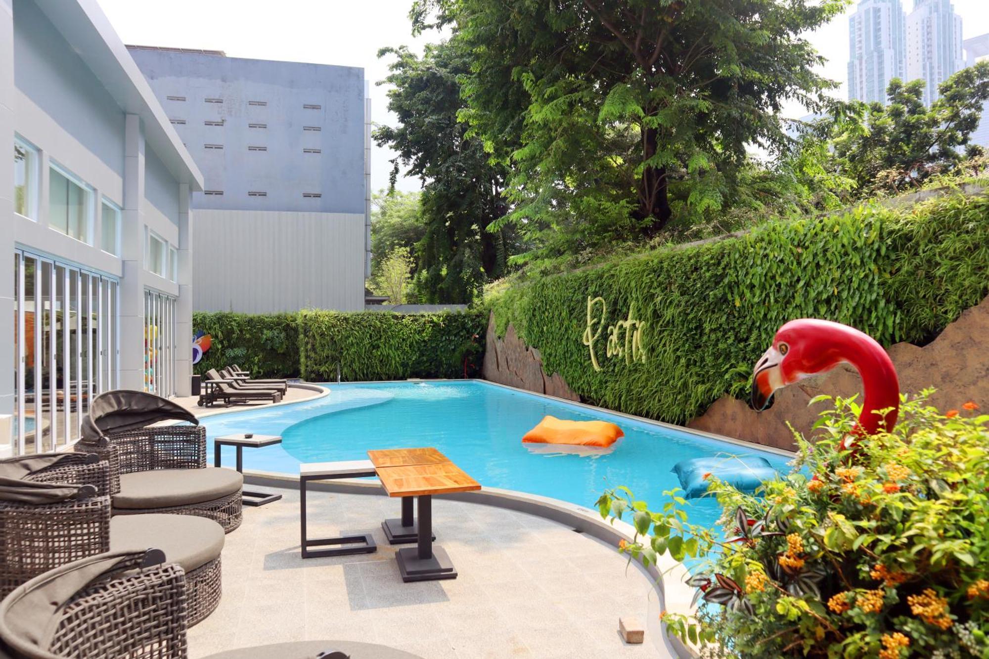 Oakwood Suites Kuningan Jakarta Exterior foto